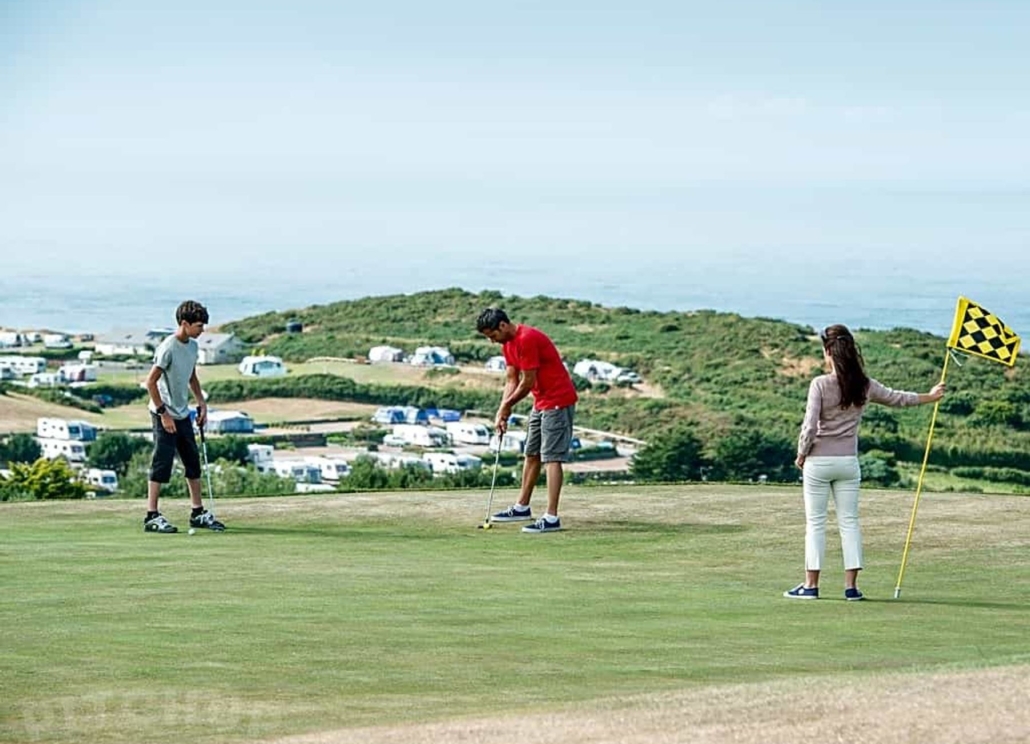 Easewell Farm Holiday Park golf club