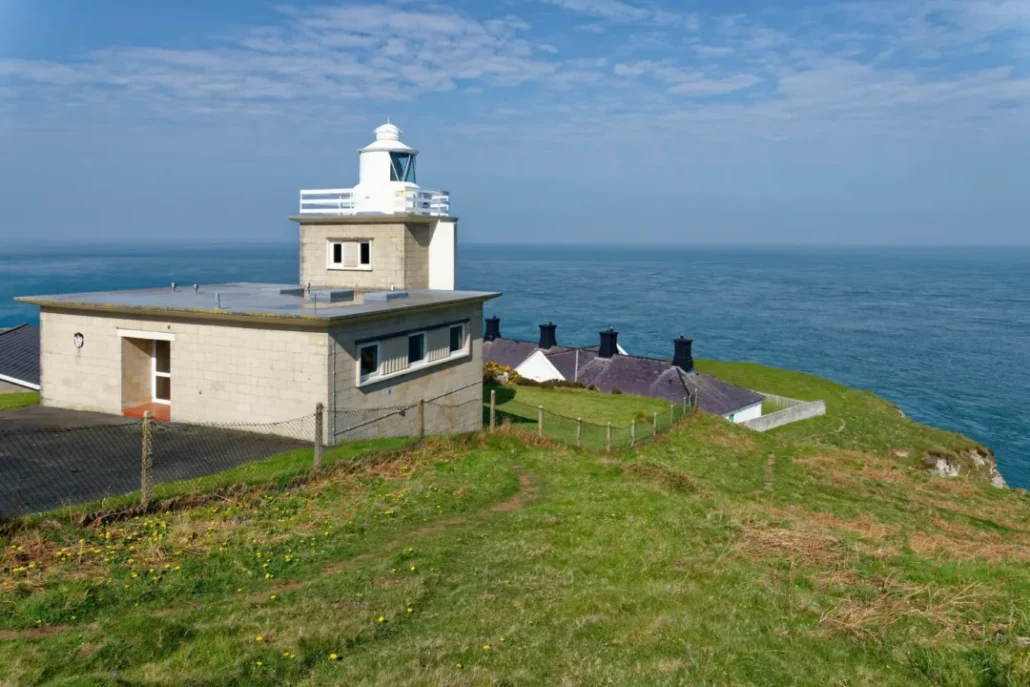 Bull Point Lighthouse